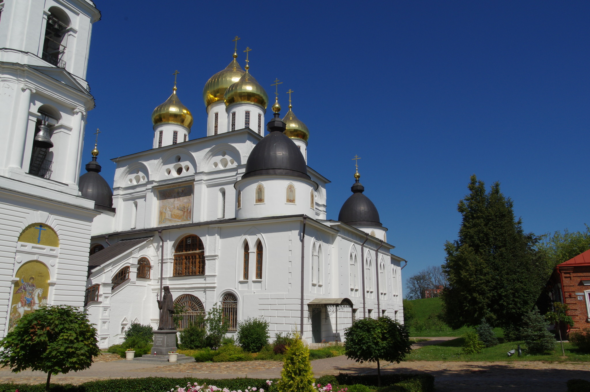 Собор Успения Пресвятой Богородицы Дмитровского благочиния Московской епархии