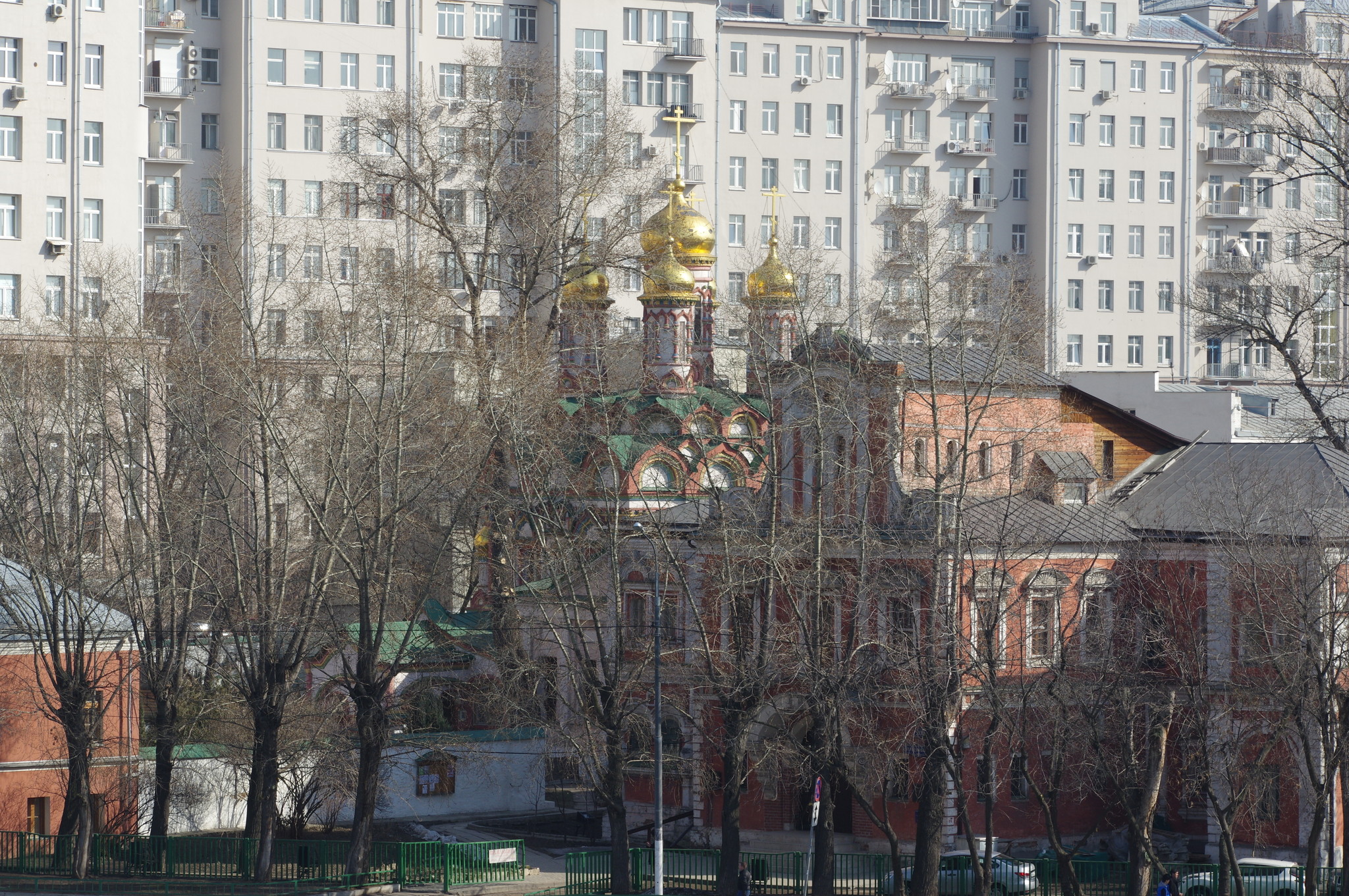 Храм Николая Чудотворца на Берсеневке (Берсеневская набережная, 18-22)