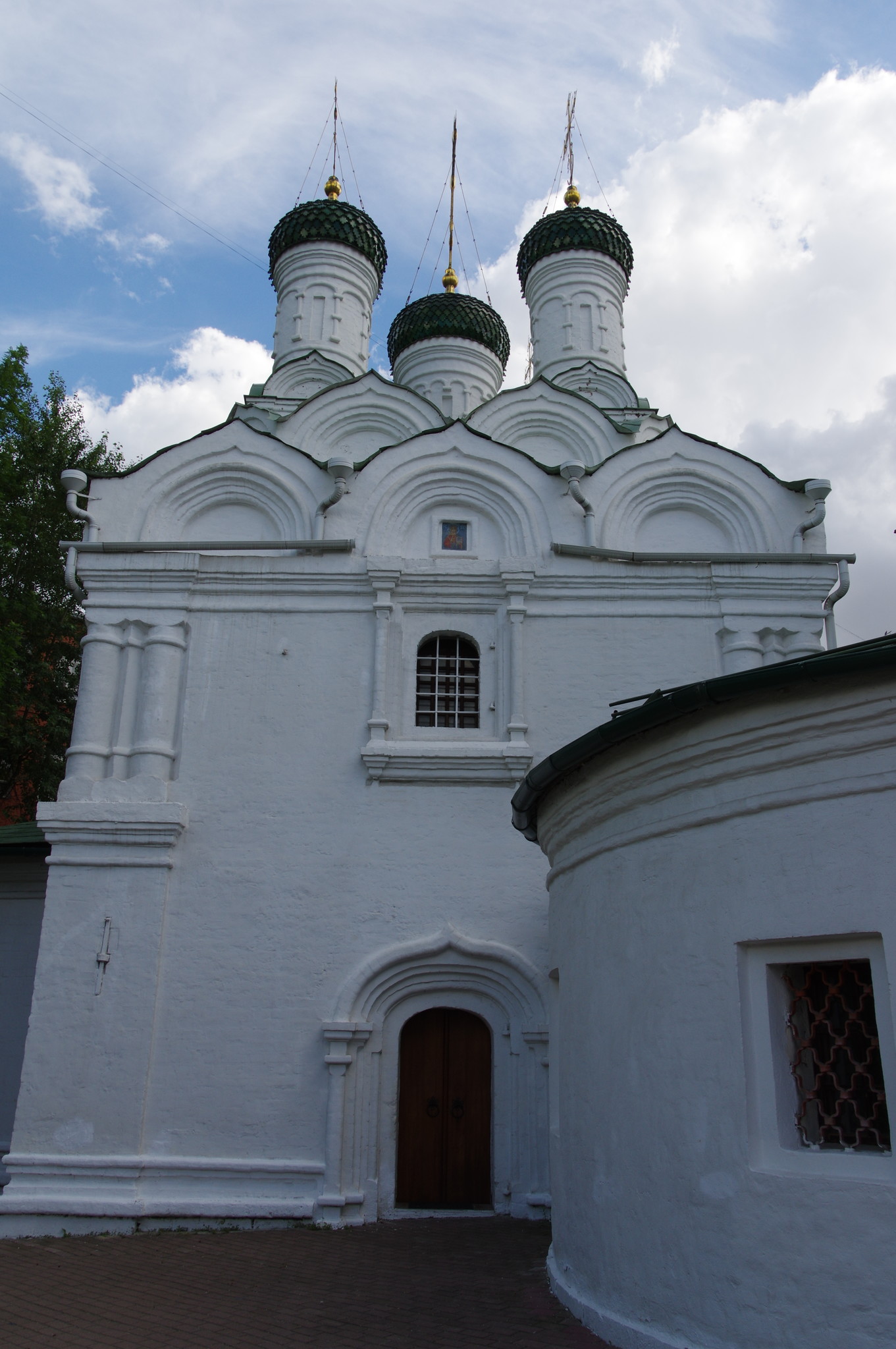 Храм Успения Пресвятой Богородицы в Путинках (Успенский переулок, дом 4)