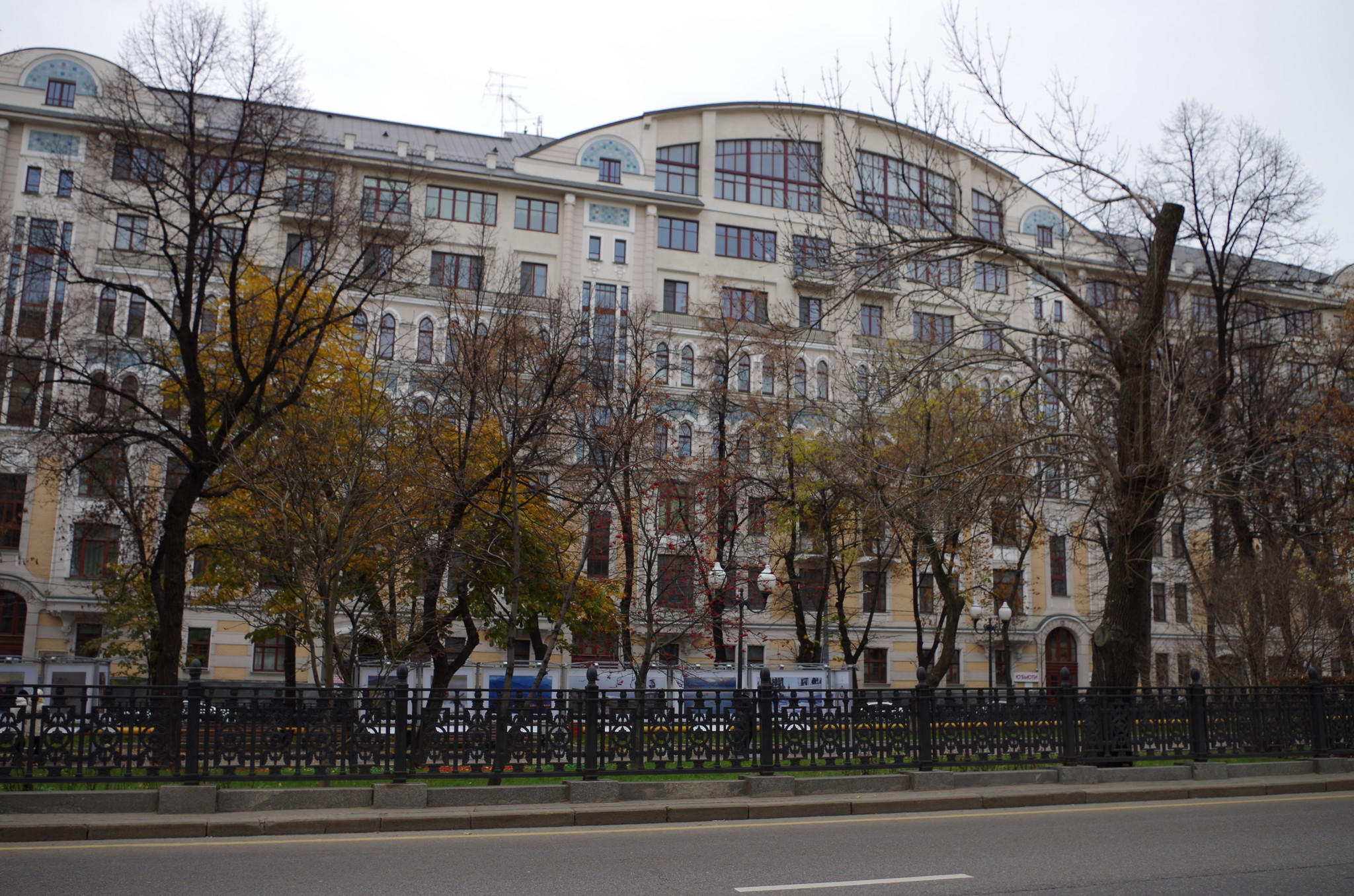 Доходный дом Иерусалимского Патриаршего подворья (Гоголевский бульвар, дом 29)