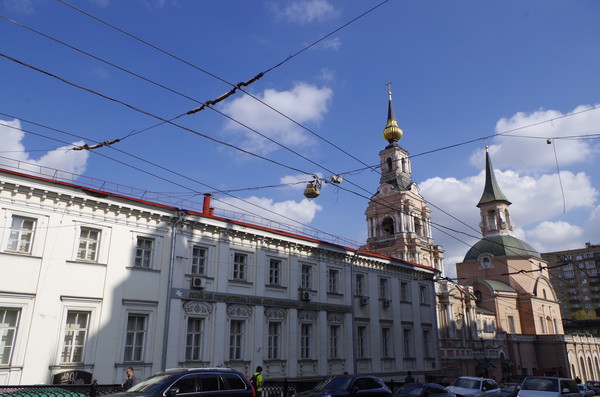 Храм Святых Первоверховных Апостолов Петра и Павла в Новой Басманной Слободе (Новая Басманная улица, дом 11)