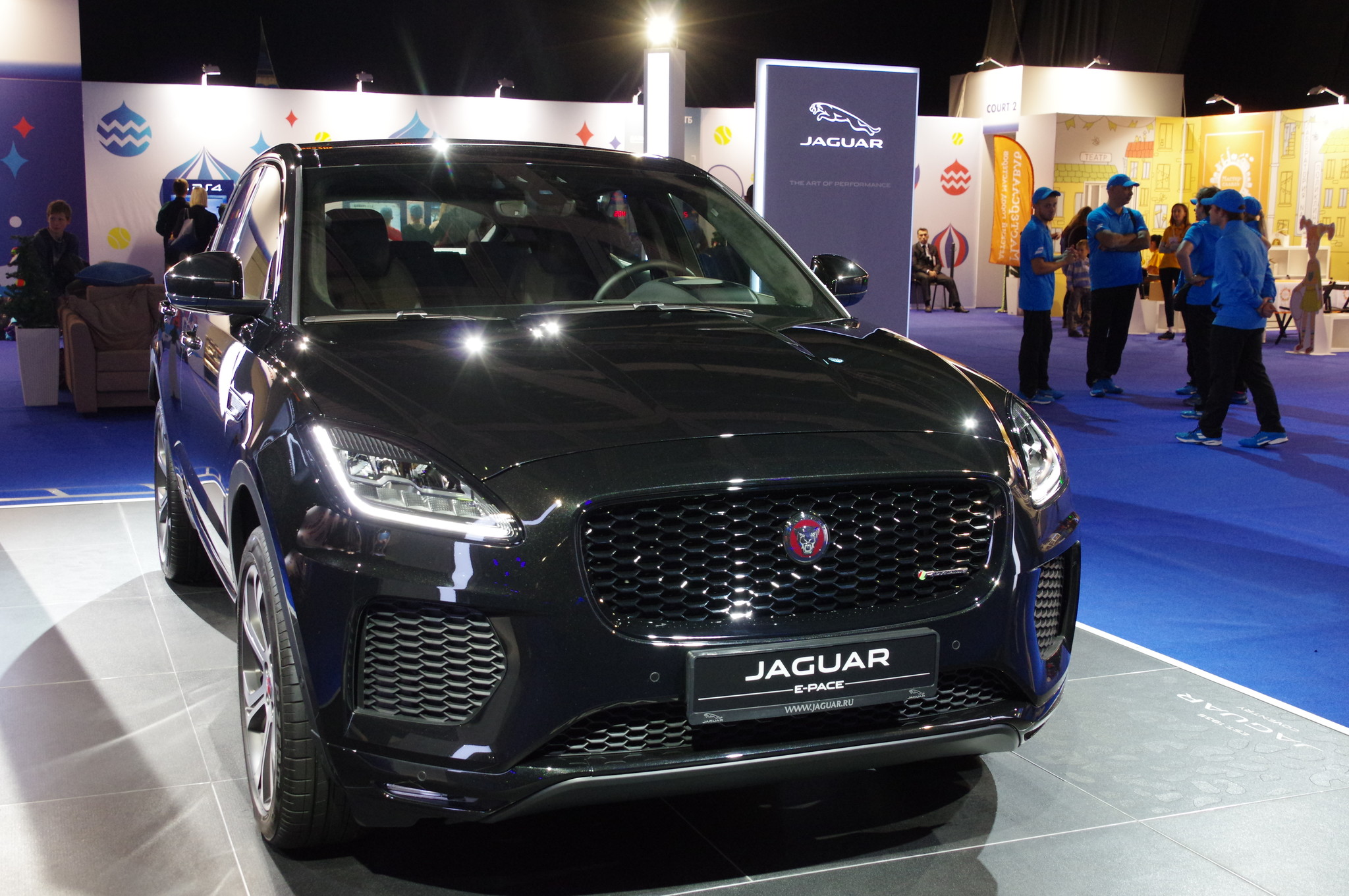 Кроссовер Jaguar Е-ПACE