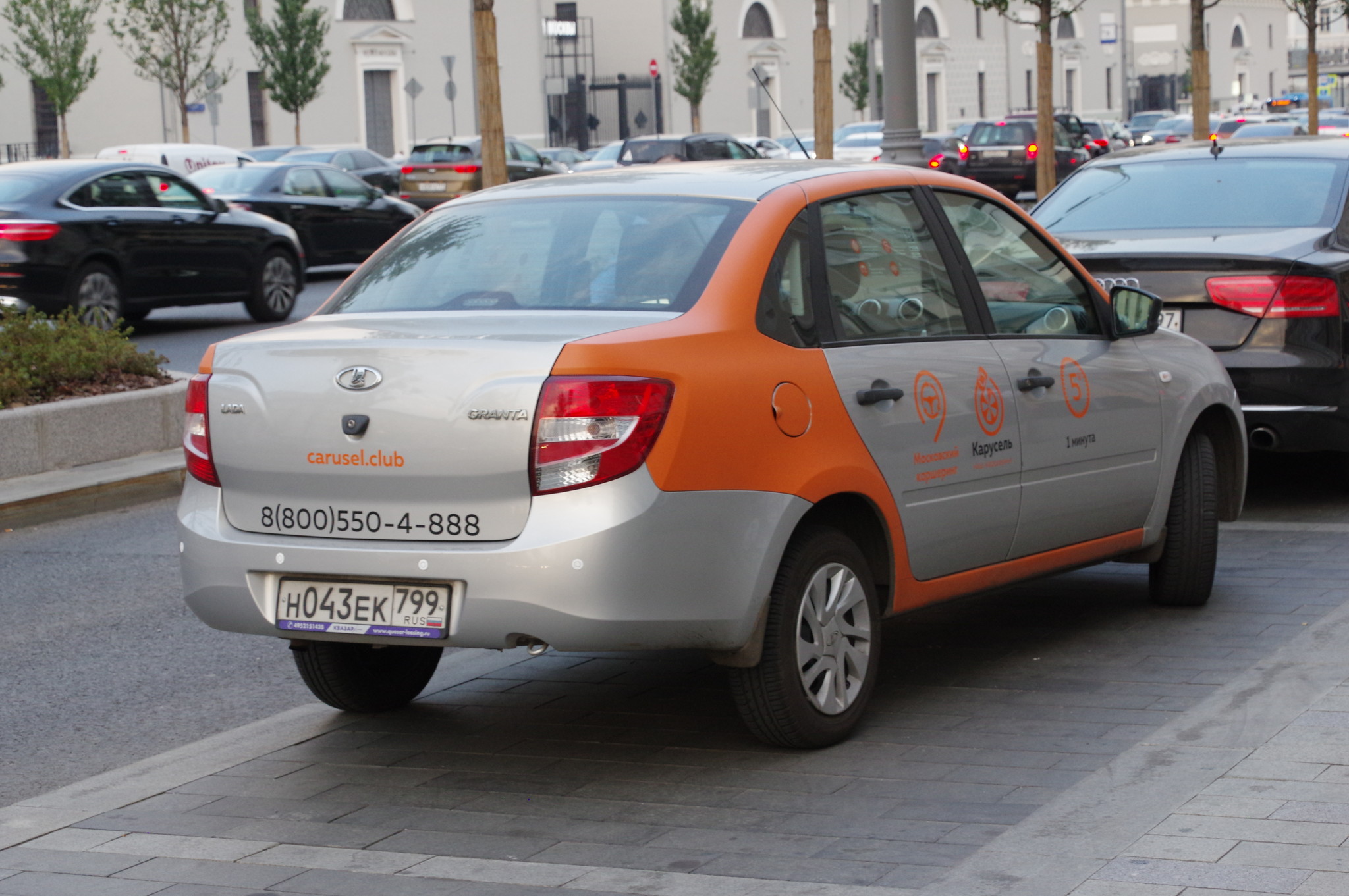 Автомобиль LADA Granta Московского каршеринга