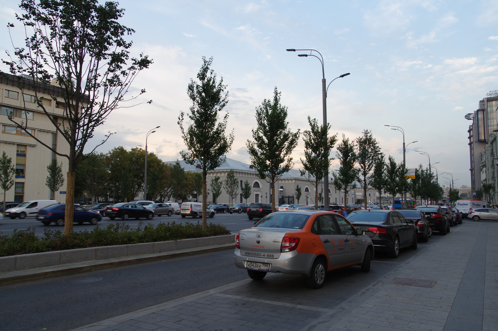 Автомобиль LADA Granta «Московского каршеринга»