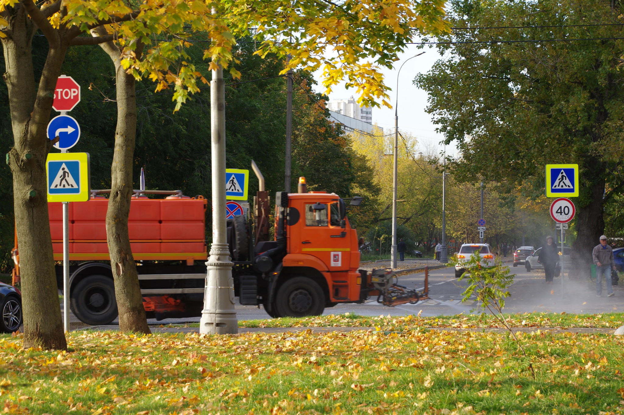 На улице Фомичёвой