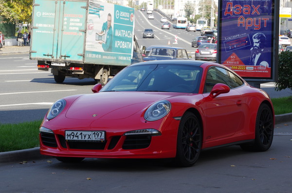 Автомобиль Porsсhe 911 Carrera GTS