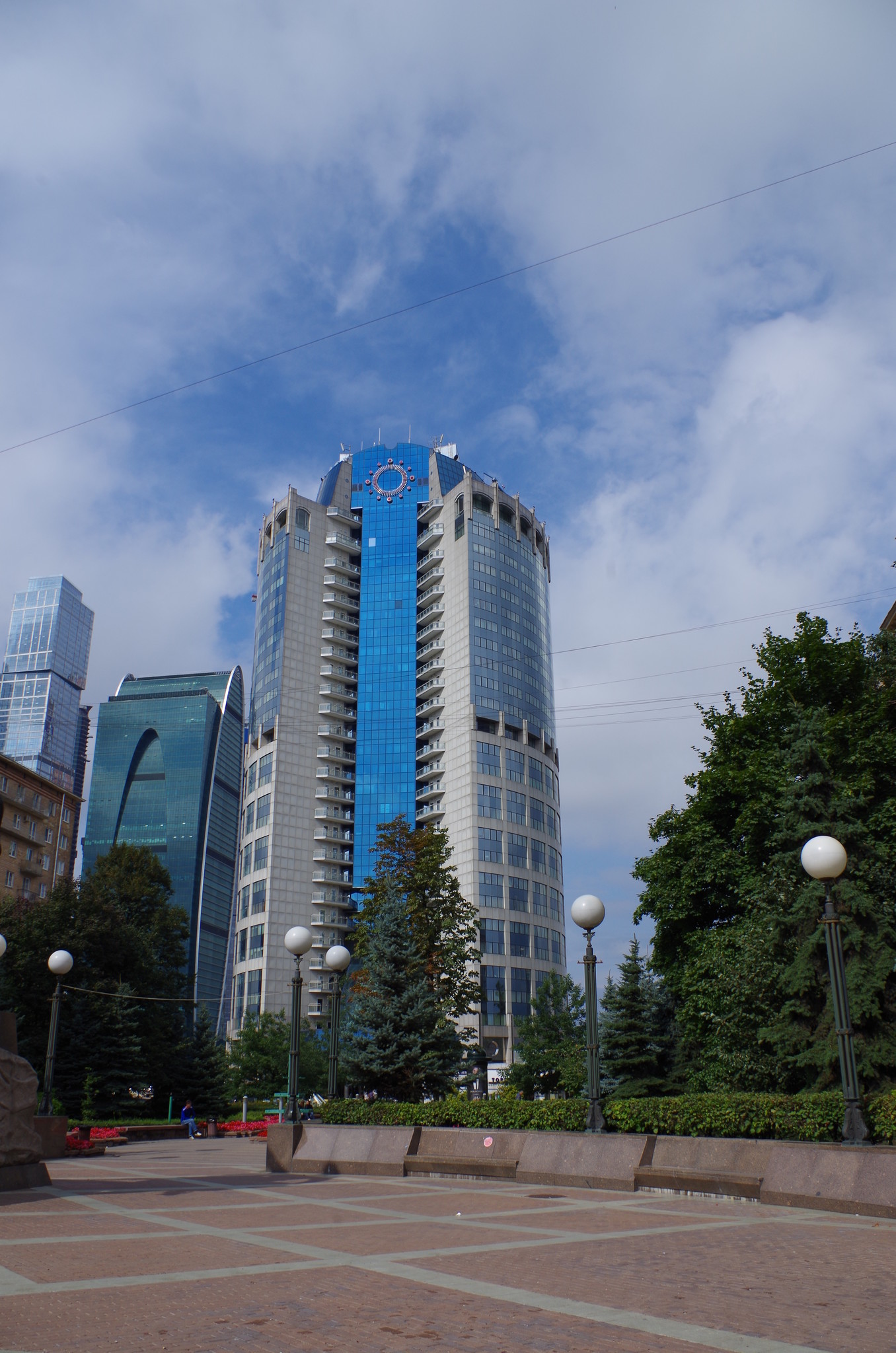Торгово-пешеходный мост «Багратион»