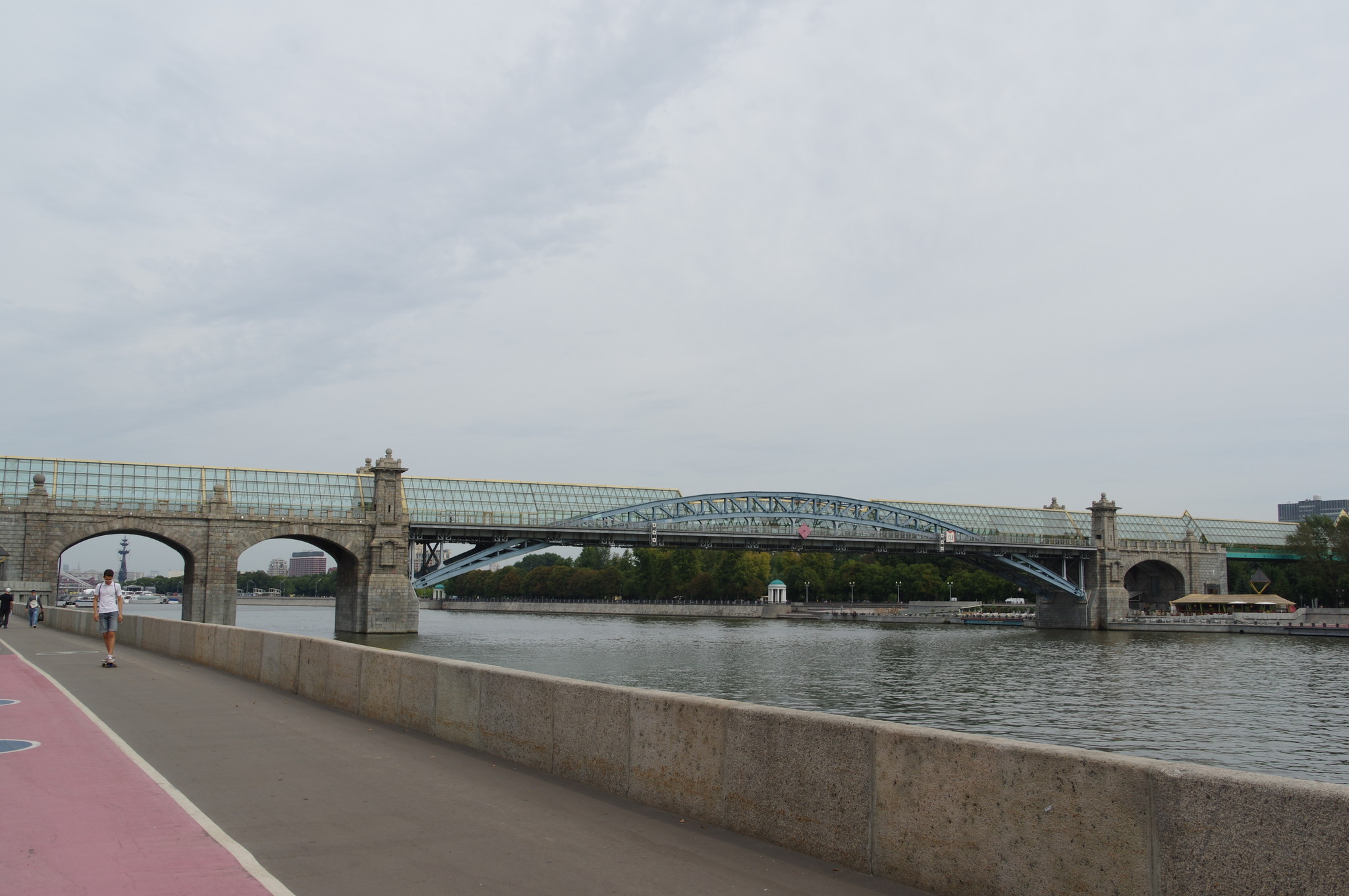 Пешеходный Андреевский (Пушкинский) мост через Москву-реку