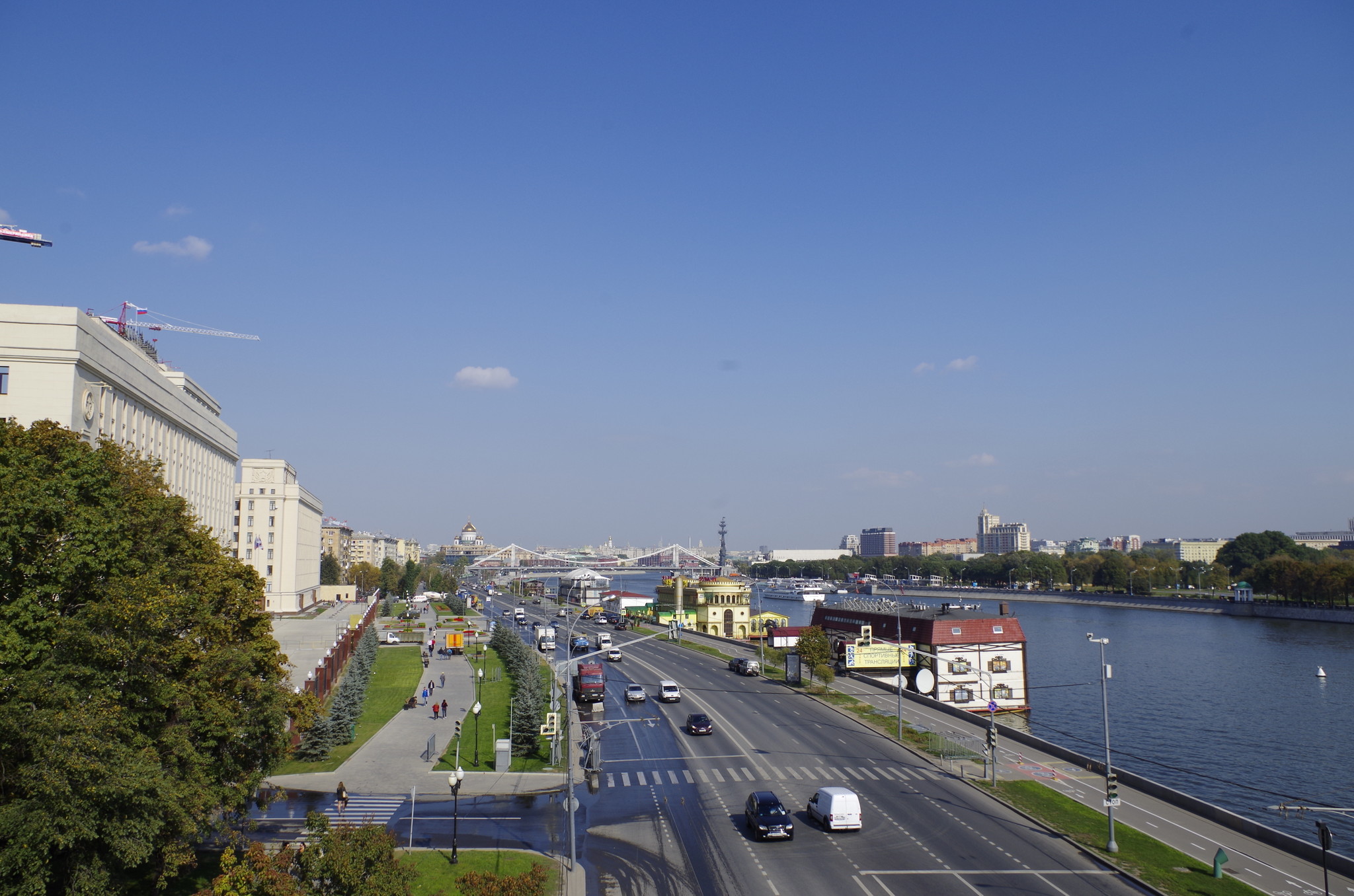 Фрунзенская набережная