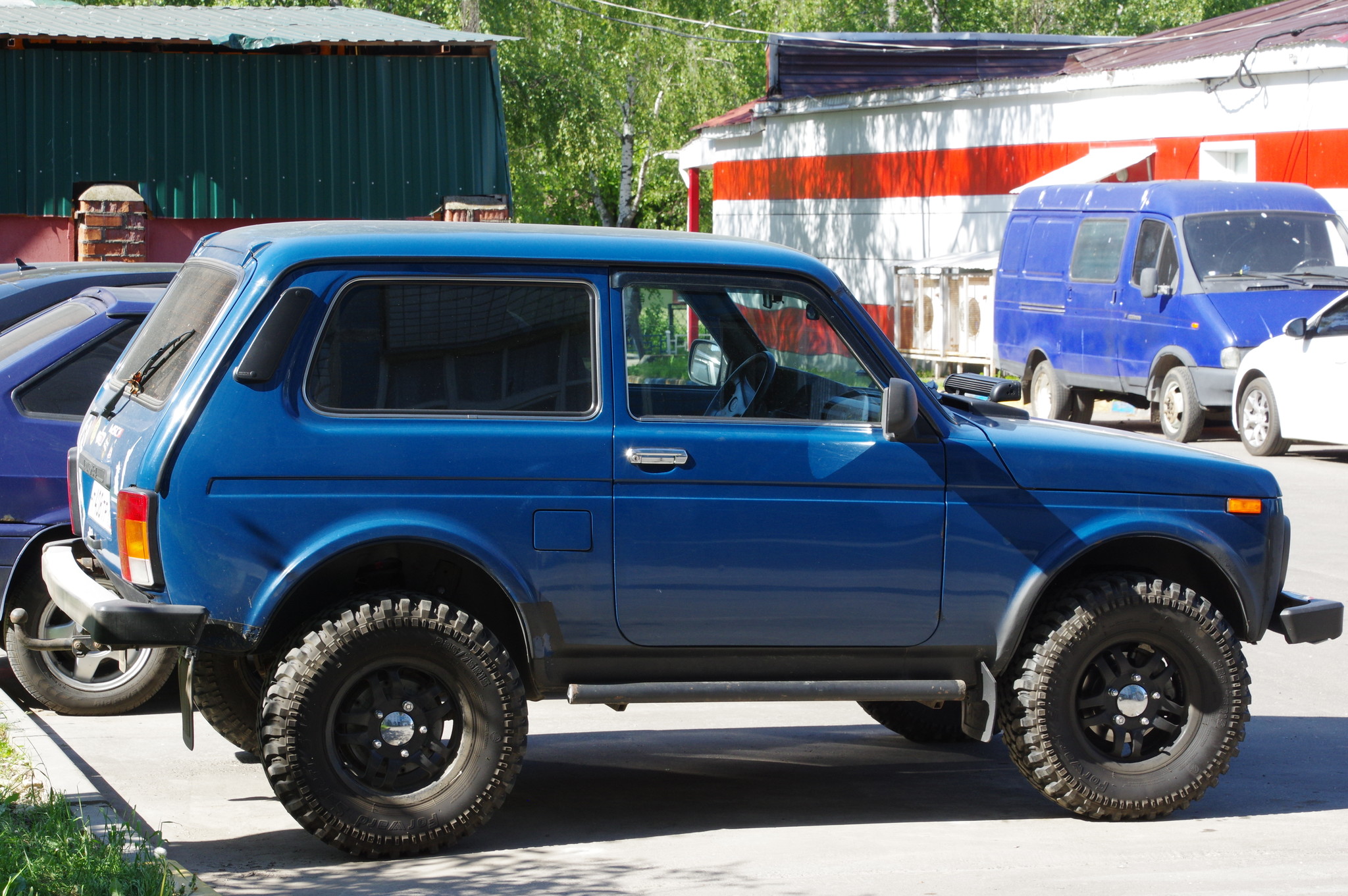Автомобиль LADA 4х4