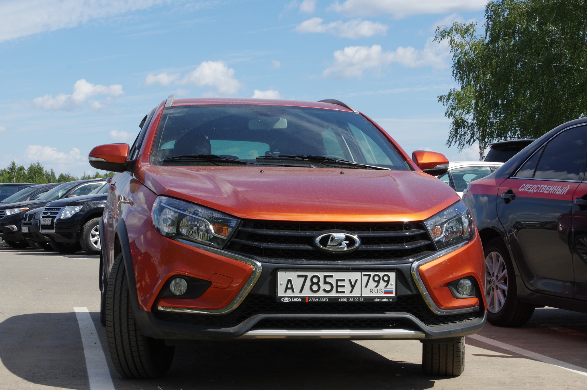 Автомобиль LADA