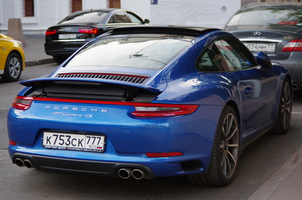Автомобиль Porsсhe 911 Carrera 4S