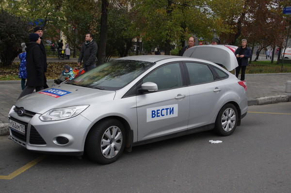 Автомобиль Ford
