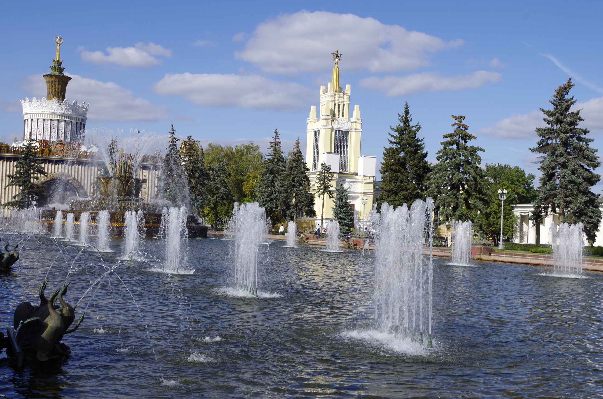 Фонтан «Каменный цветок» на ВДНХ