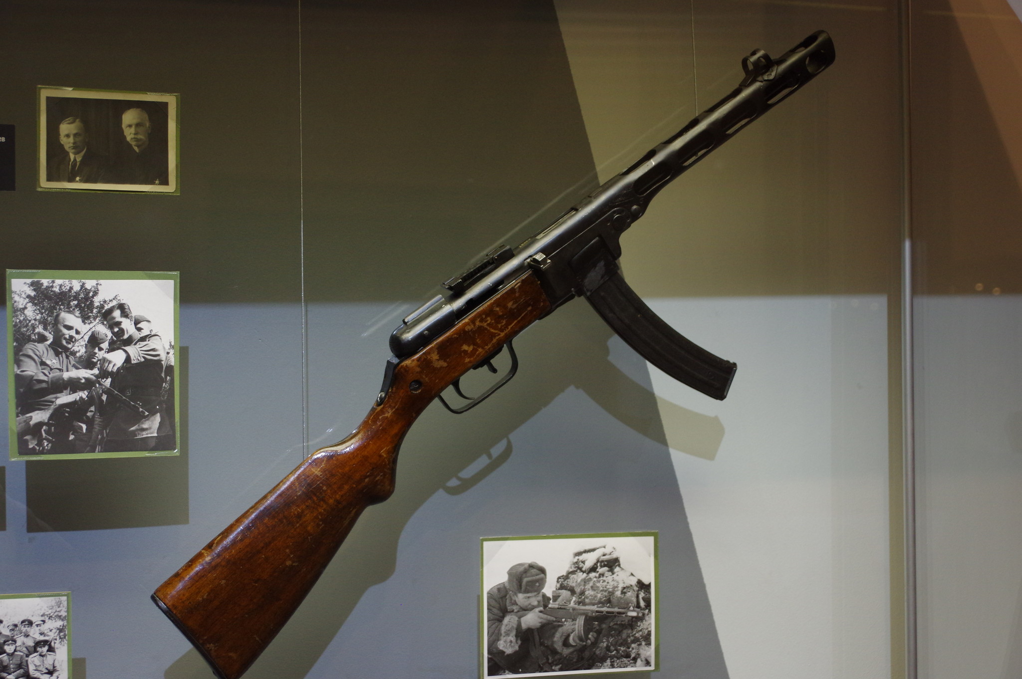 7,62-мм пистолет-пулемёт образца 1941 г. системы Шпагина (ППШ). Музей Победы
