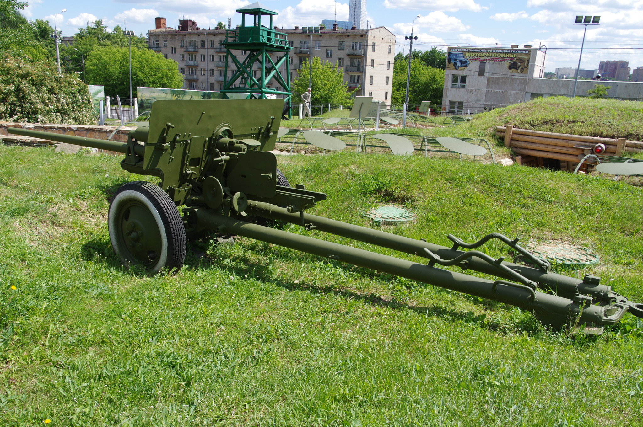 57-мм противотанковая пушка обр. 1943 г. (ЗИС-2). Центральный музей Великой Отечественной войны 1941-1945 гг.