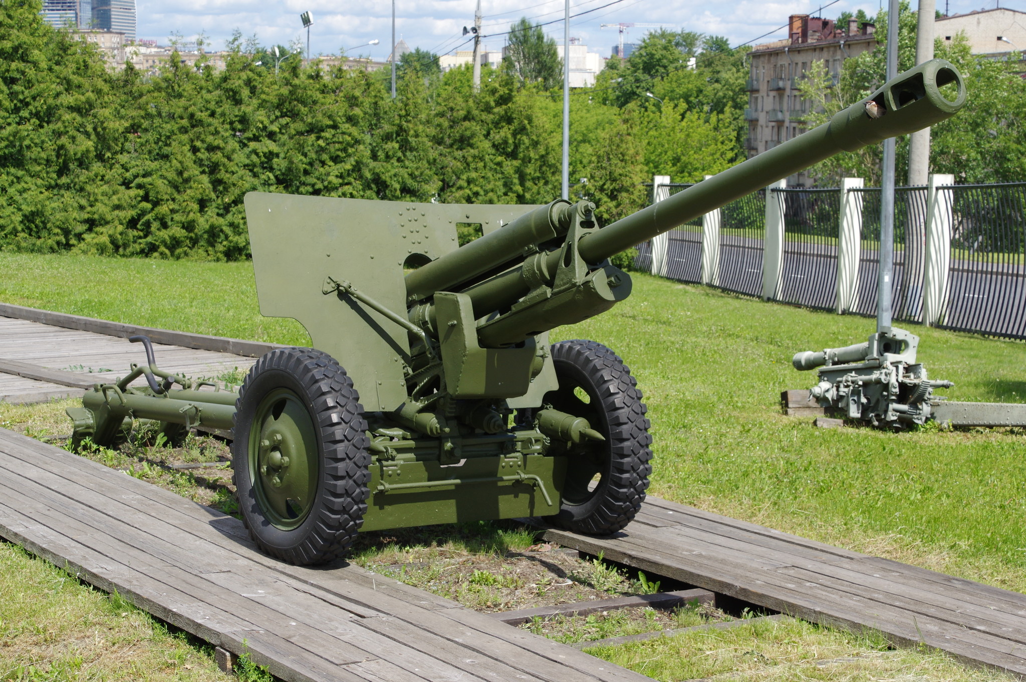 76-мм дивизионная пушка образца 1942 года (ЗИС-3) в экспозиции Центрального музея Великой Отечественной войны 1941-1945 гг.