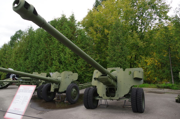 100-мм полевая пушка образца 1944 года (БС-3) в экспозиции Центрального музея Великой Отечественной войны 1941-1945 гг.