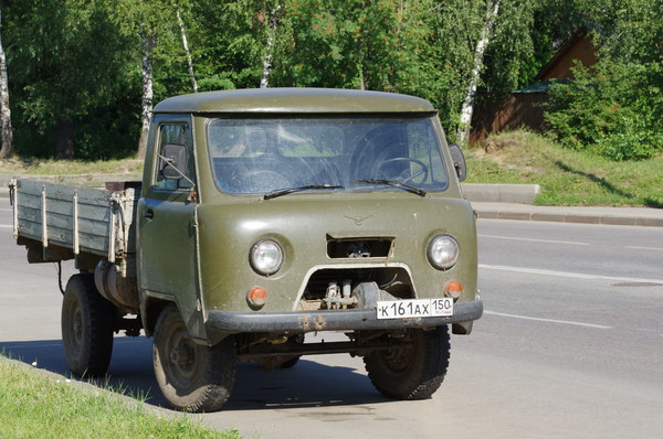 Автомобиль УАЗ