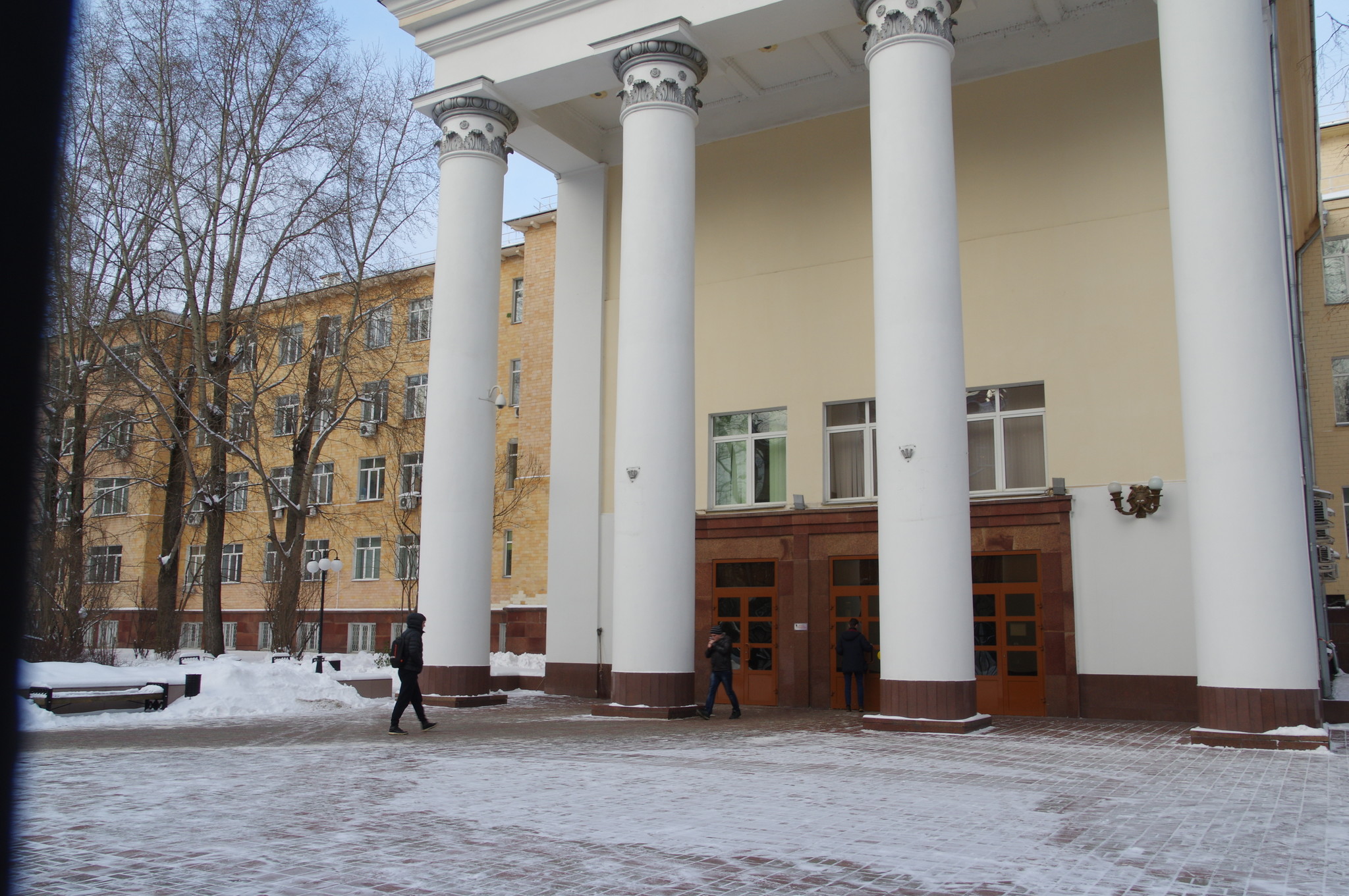 Российский государственный открытый технический университет путей сообщения (2009 года - в составе МИИТа). Часовая улица, дом 22/2, строение 1