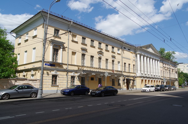 Гимназия Л.И. Поливанова в Москве (улица Пречистенка, дом 32/1)