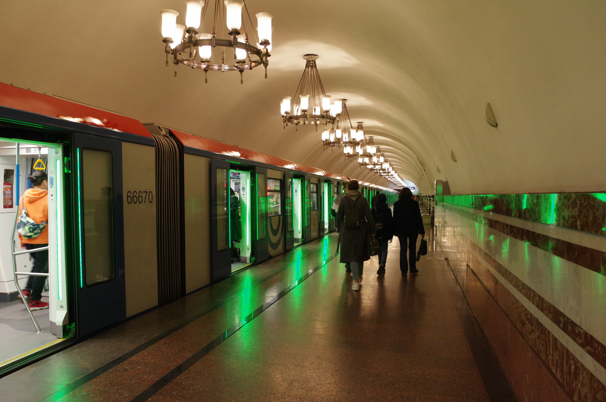 Станция «Фрунзенская» Сокольнической линии Московского метрополитена