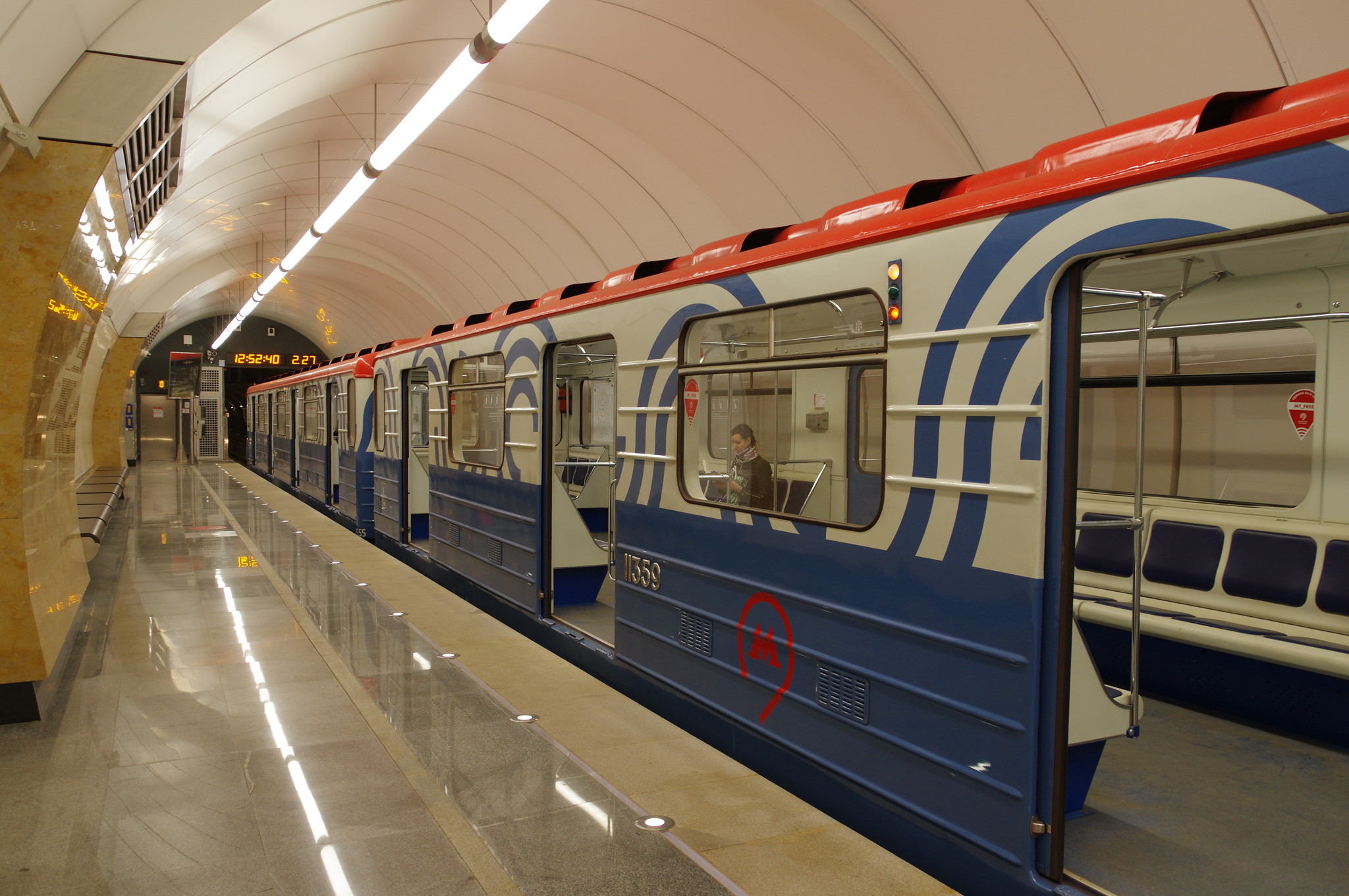 Станция «Окружная» Люблинской-Дмитровской линии Московского метрополитена