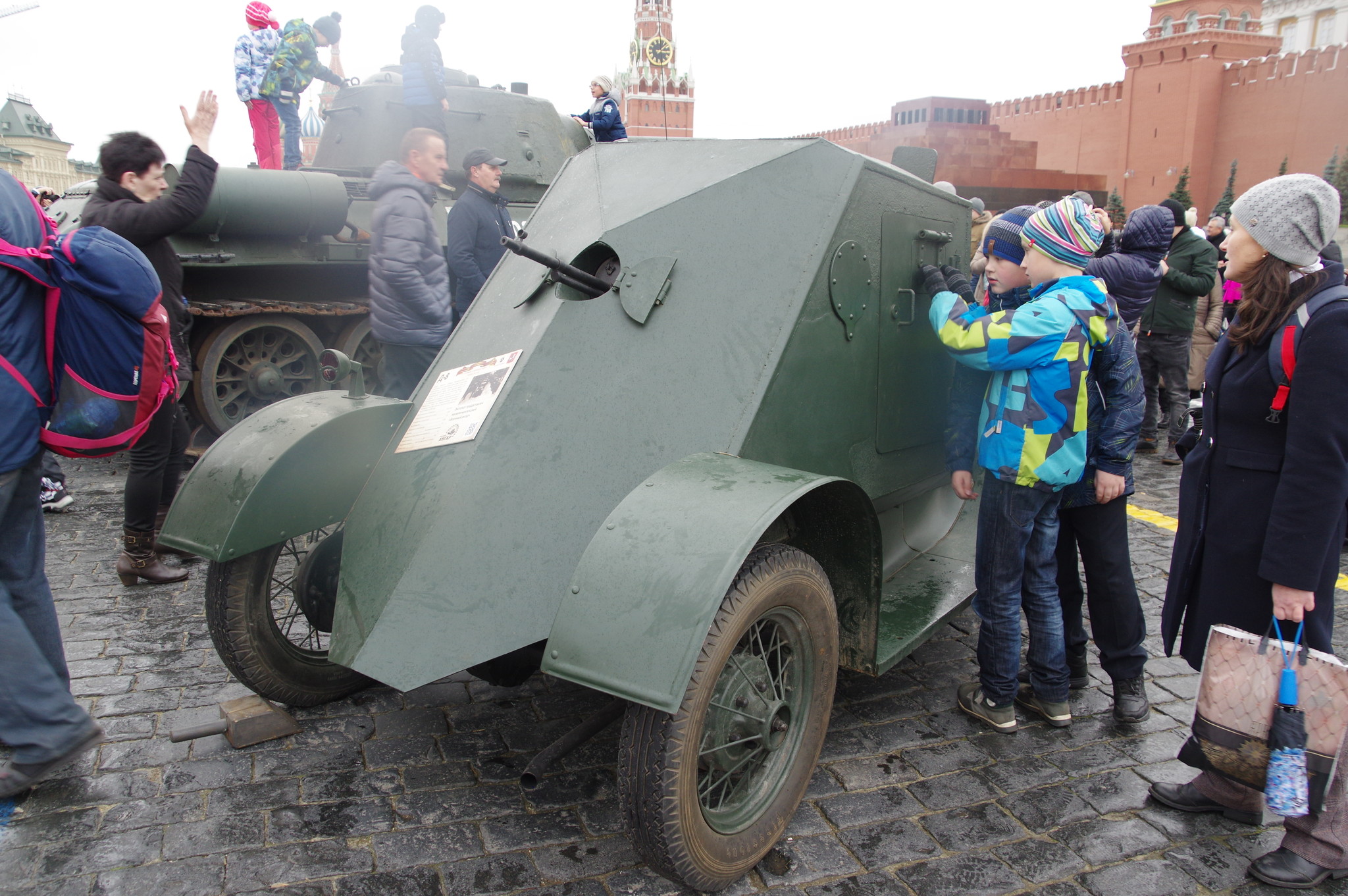 Лёгкий бронеавтомобиль Д-8