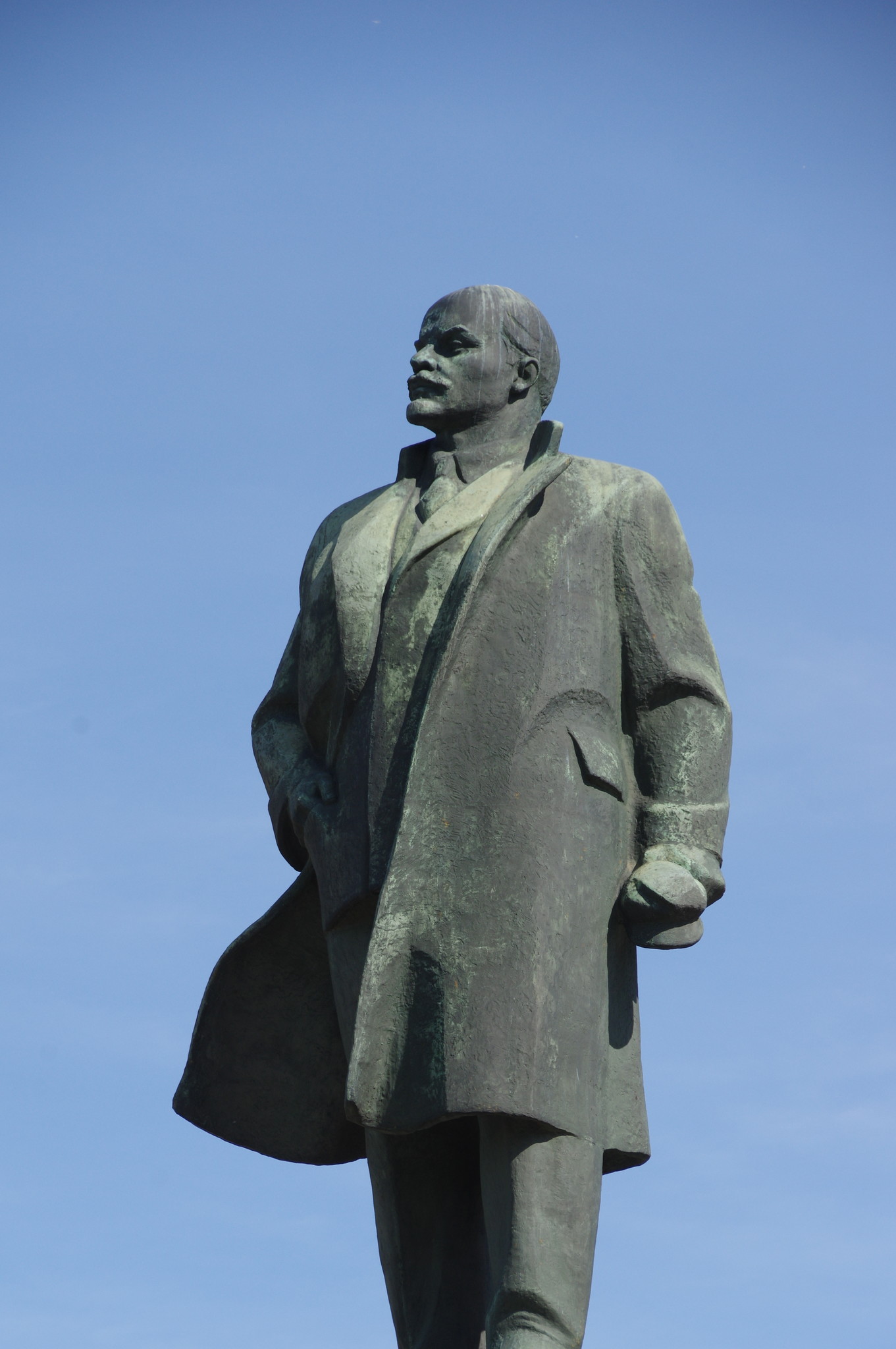 Памятник В.И. Ленину на Калужской площади