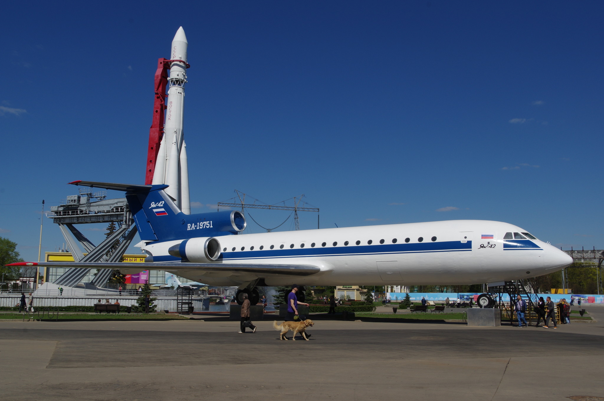 120-местный самолёт Як-42