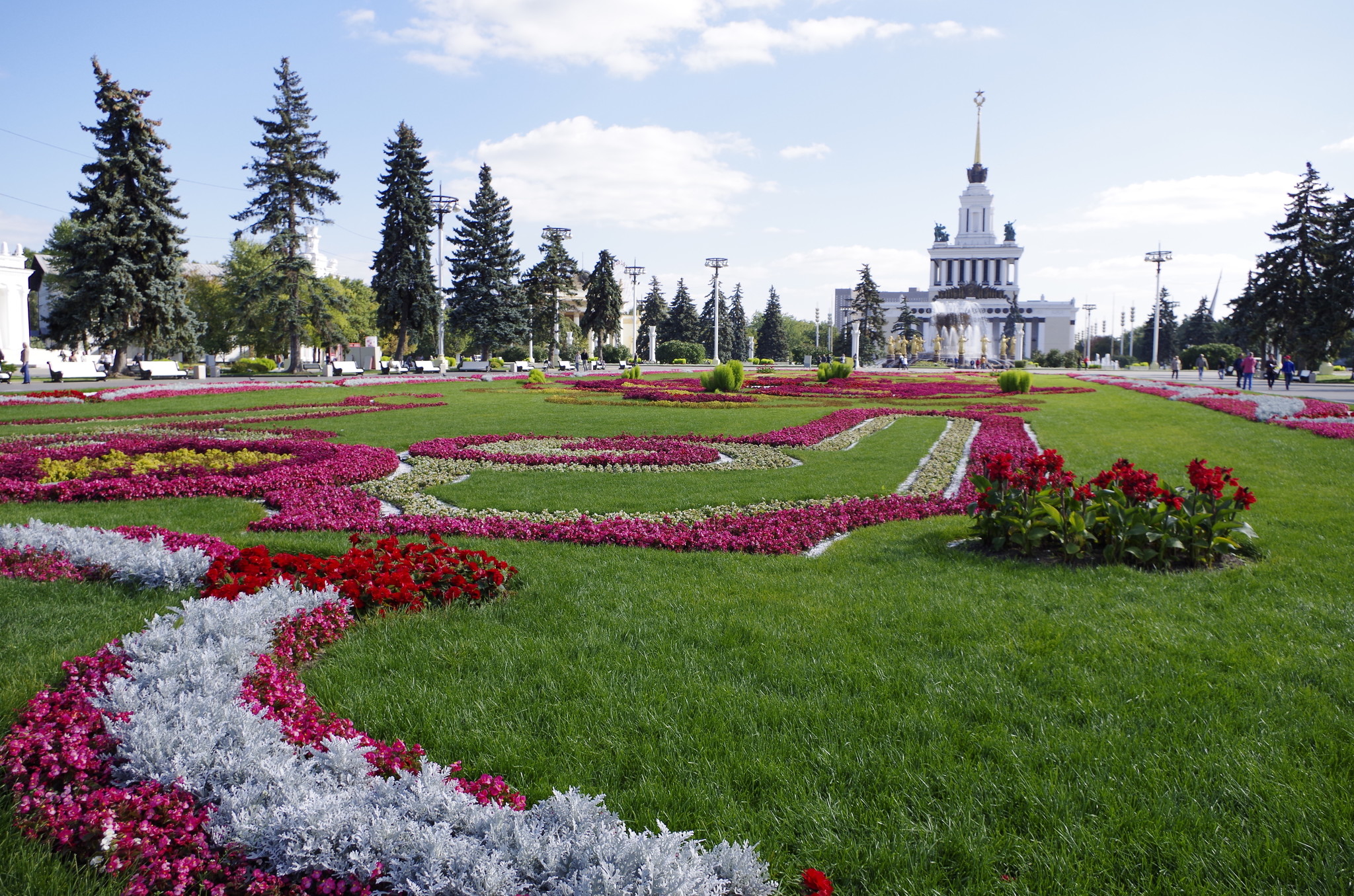 Центральная аллея ВДНХ