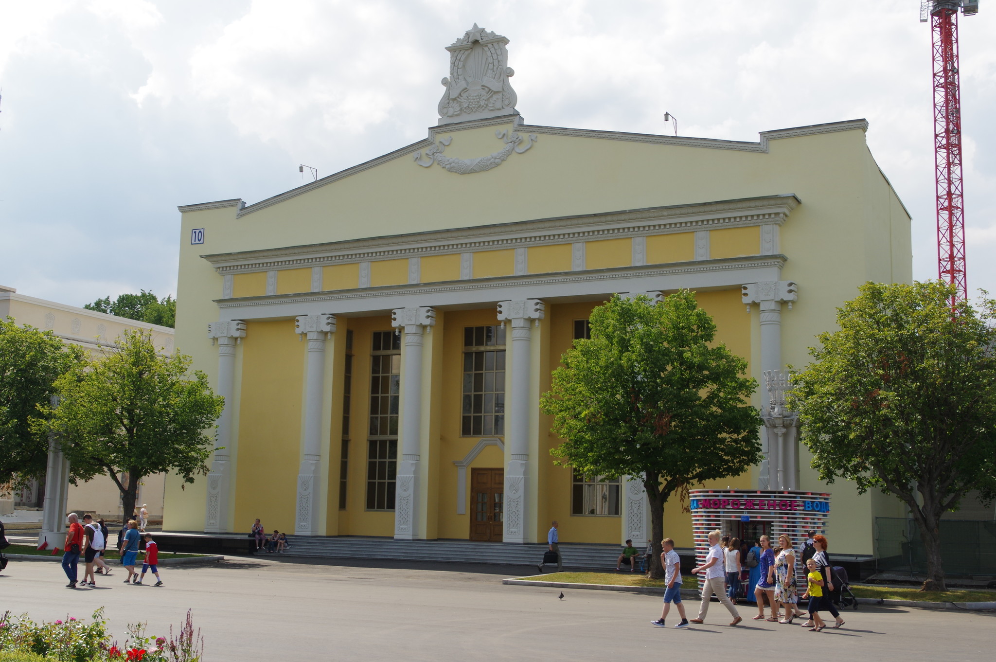 Павильон № 10 «Стандарты» на ВДНХ