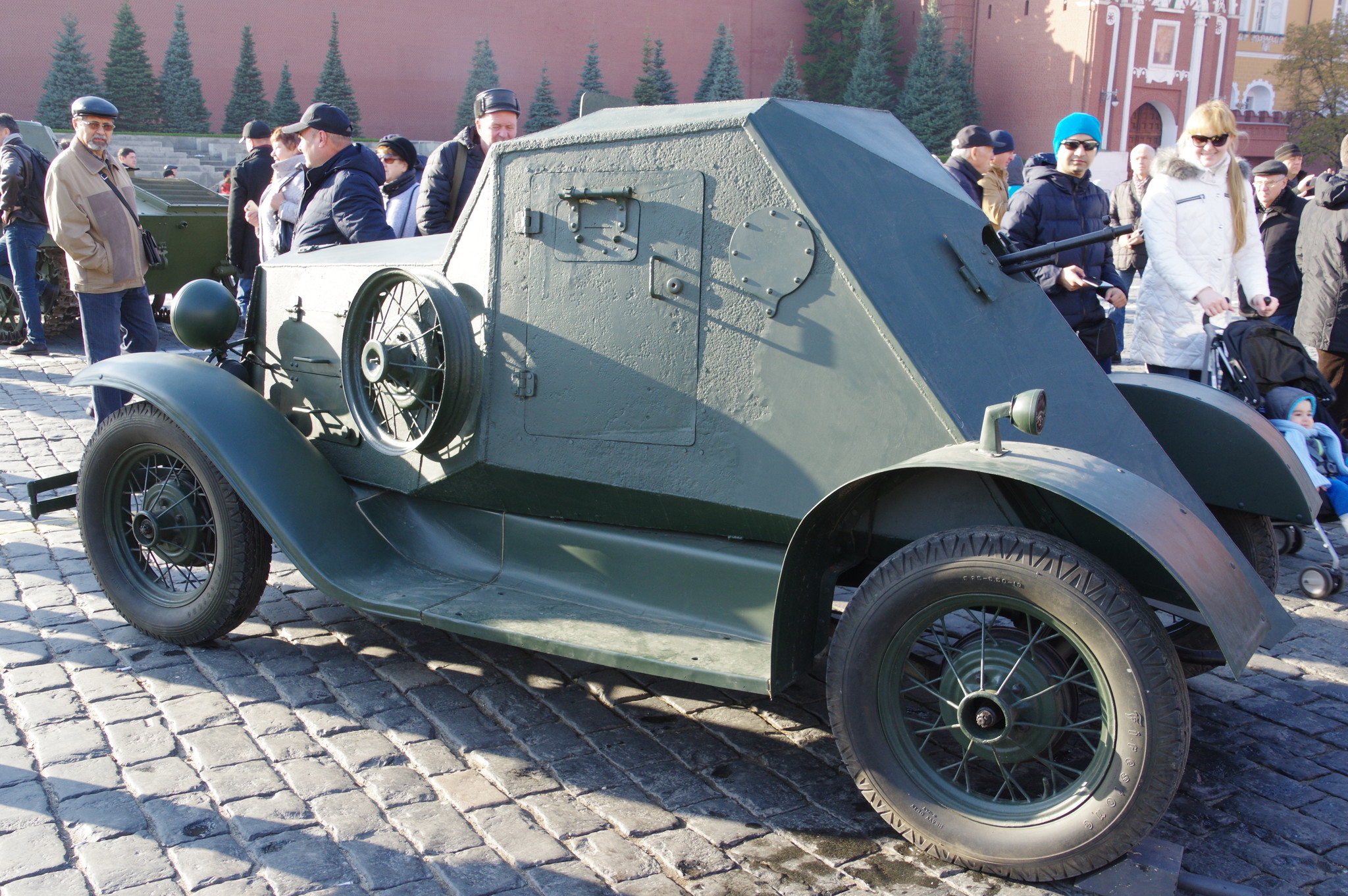 Лёгкий бронеавтомобиль Д-8