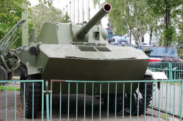 Самоходное артиллерийское орудие 2С9 «НОНА-С» в Центральном музее Вооружённых сил Российской Федерации