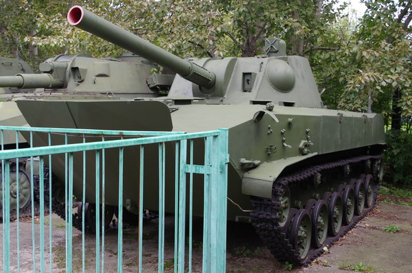 Самоходное артиллерийское орудие 2С9 «НОНА-С» в Центральном музее Вооружённых сил Российской Федерации