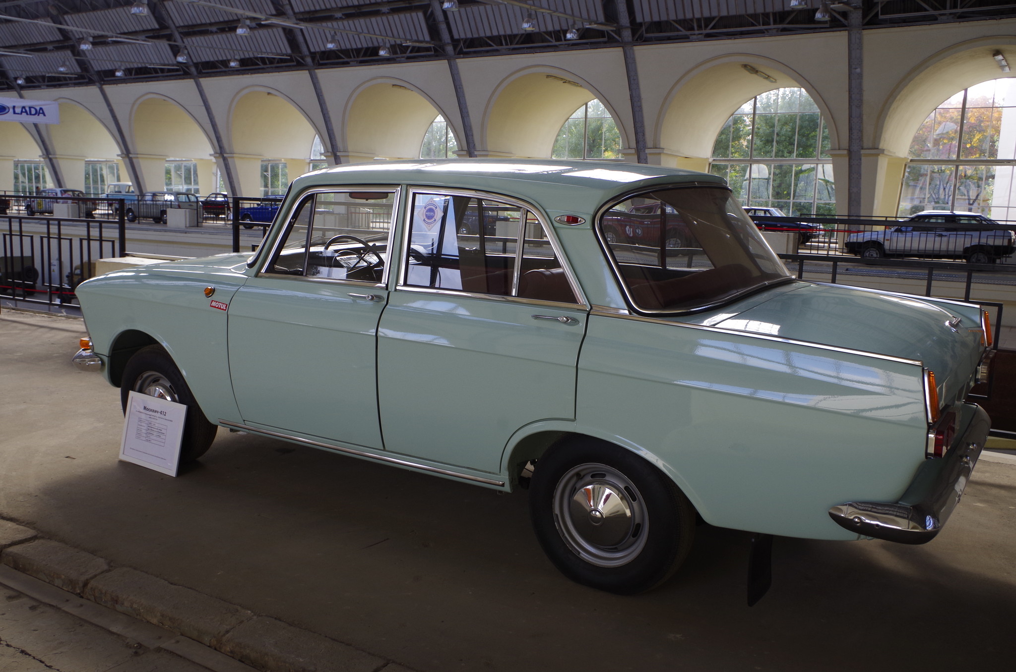 Легковой автомобиль «Москвич-412»