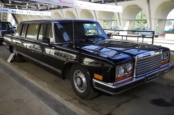 Автомобиль ЗИЛ-41045