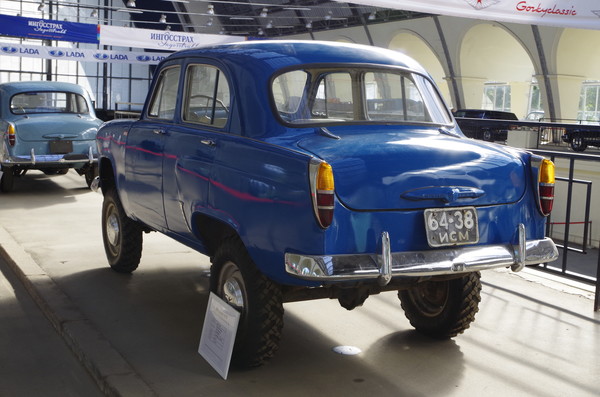 Легковой автомобиль «Москвич-410»