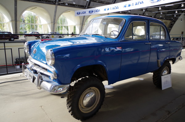 Легковой автомобиль «Москвич-410»