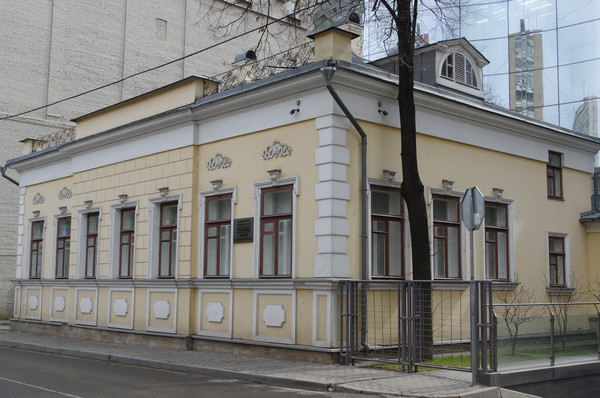 Дом декабриста Петра Николаевича Свистунова (Гагаринский переулок, дом 25)