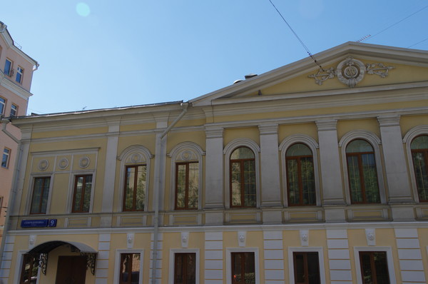 Жилой дом купца Х. Павлова (М.Х. Суровцевой). Улица Спиридоновка, дом 9