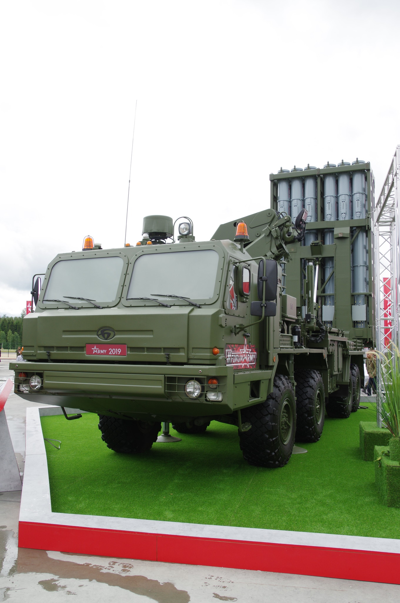 Пусковая установка зенитной ракетной системы С-350 «Витязь»