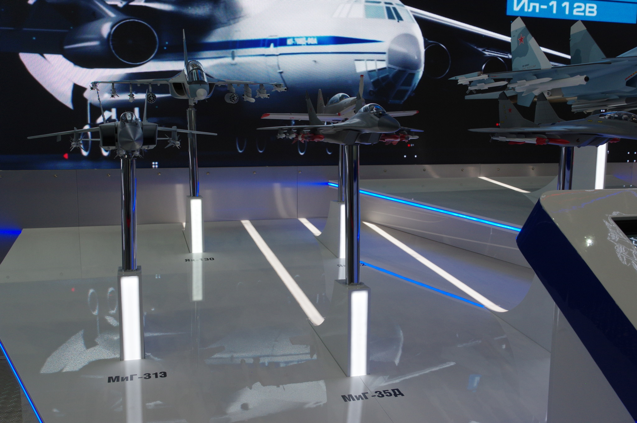 Модели самолётов МиГ-35Д, МиГ-31Э и Як-130