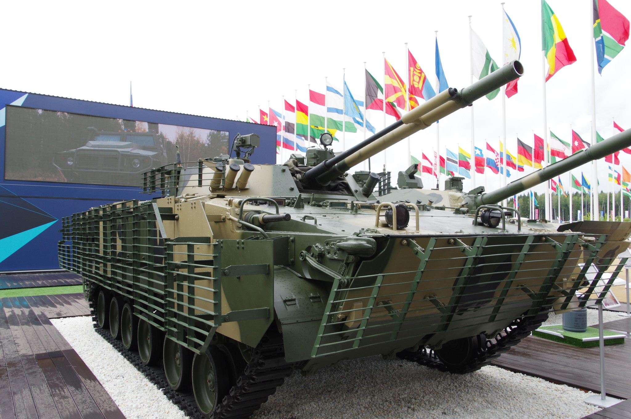 Боевая машина пехоты БМП-3 с элементами модернизации