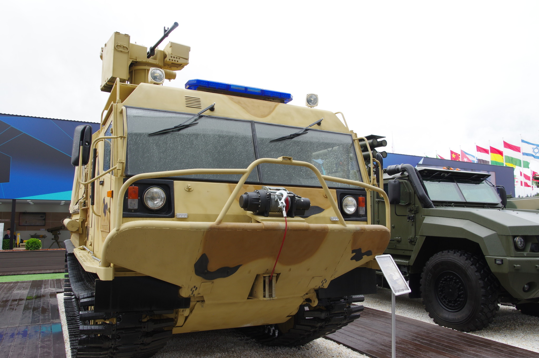 Транспортная машина ТМ-140