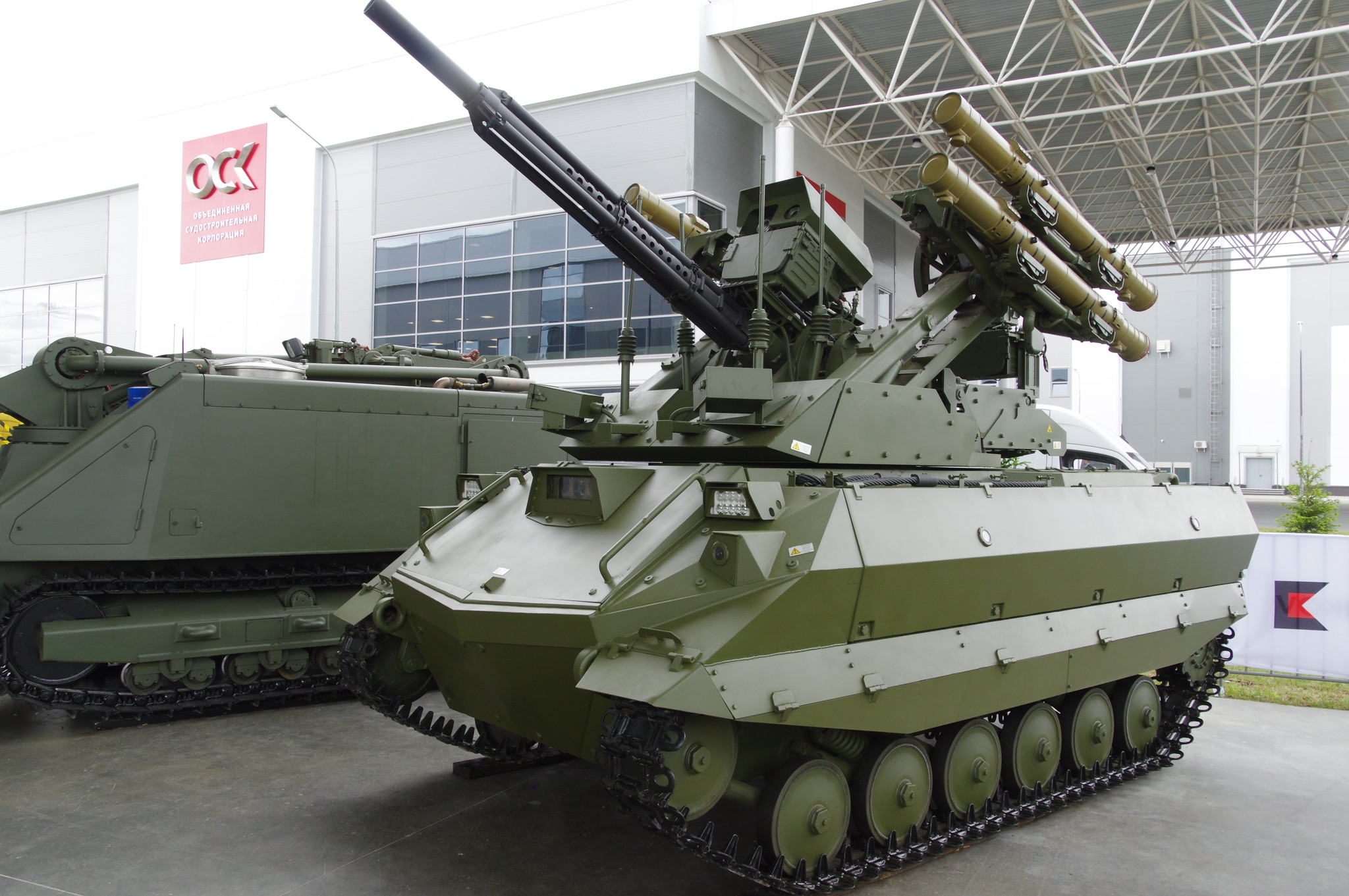 Боевой многофункциональный робототехнический комплекс «Уран-9»