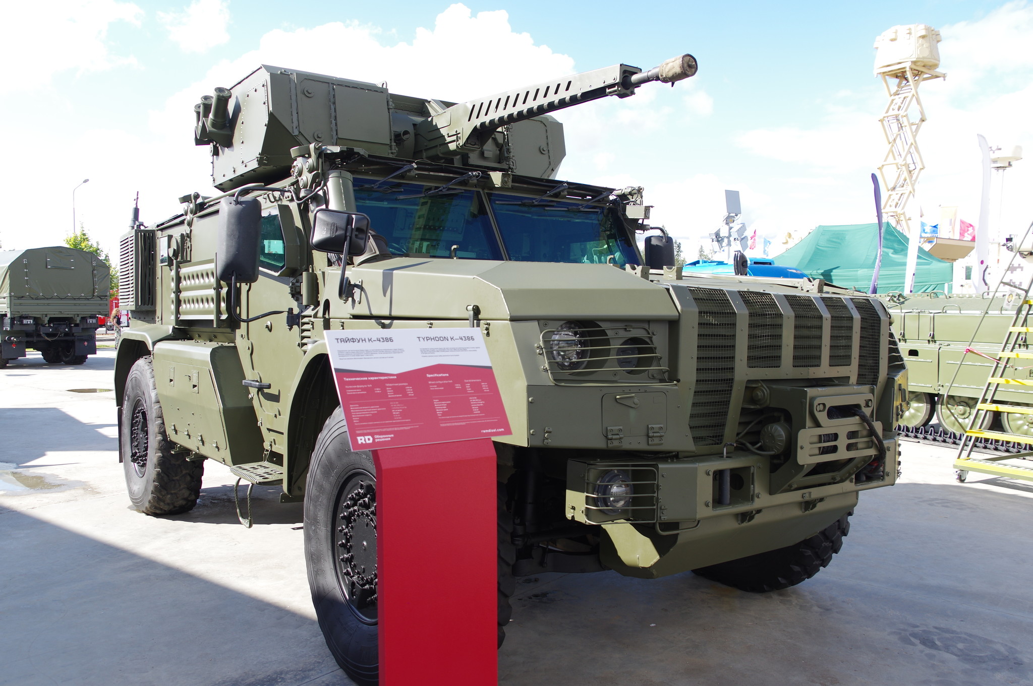 Бронированный автомобиль специального назначения «Тайфун-ВДВ»