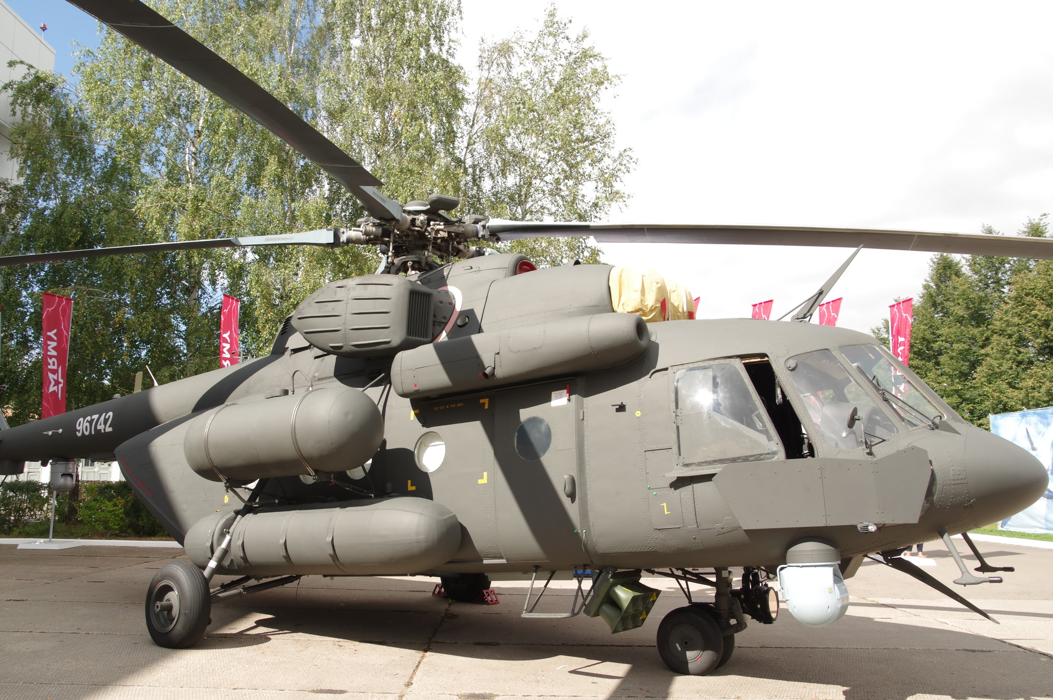 Военно-транспортный вертолёт Ми-17V-5