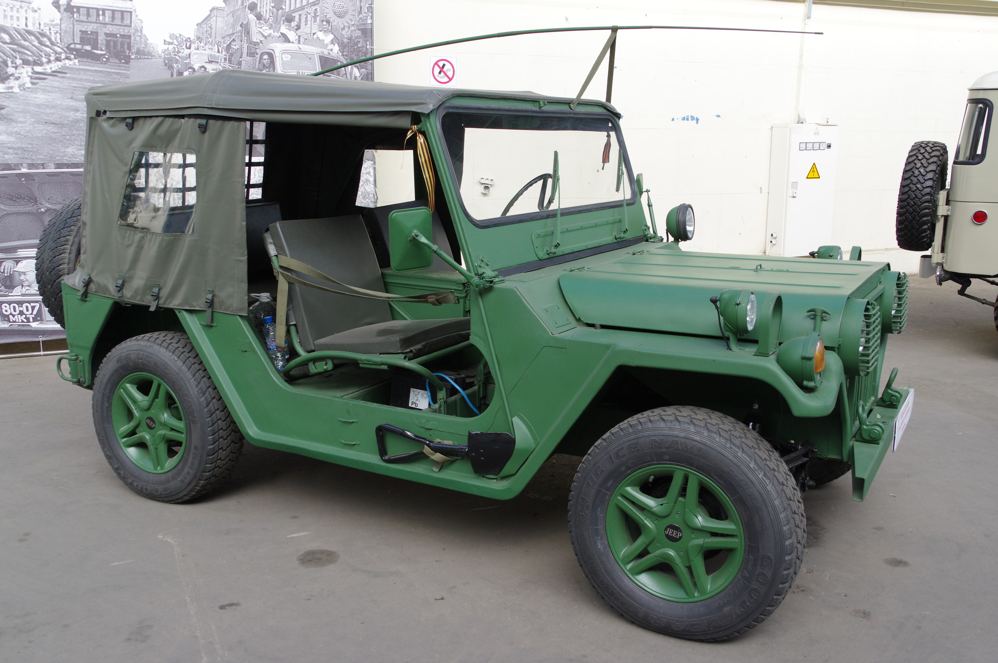 Автомобиль Форд M151A2 MUTT