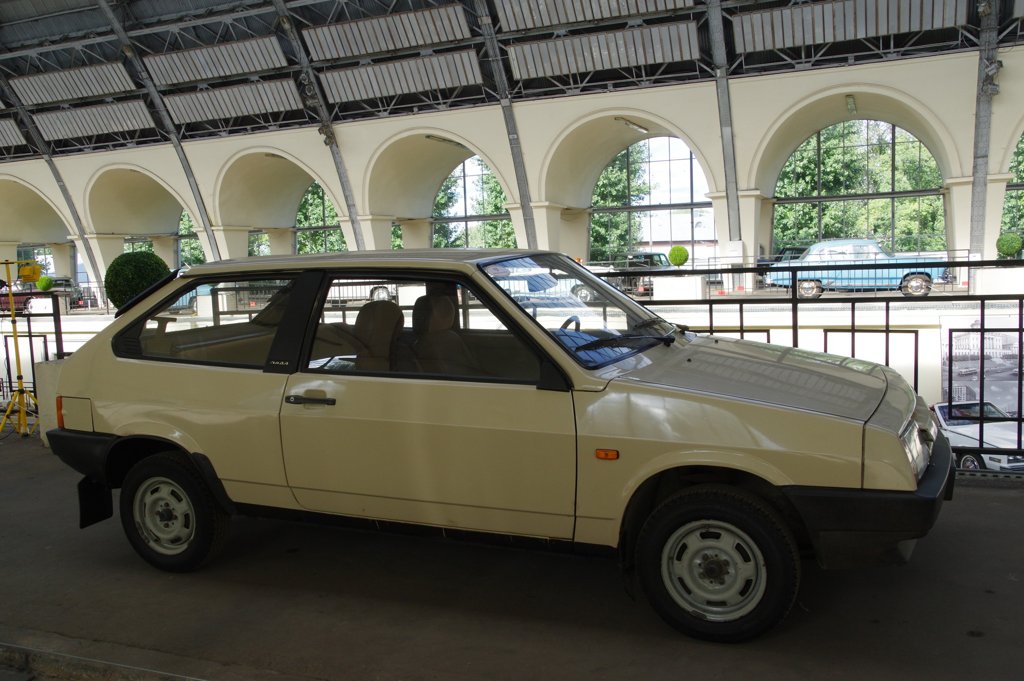 Автомобиль ВАЗ-2108 «Спутник»